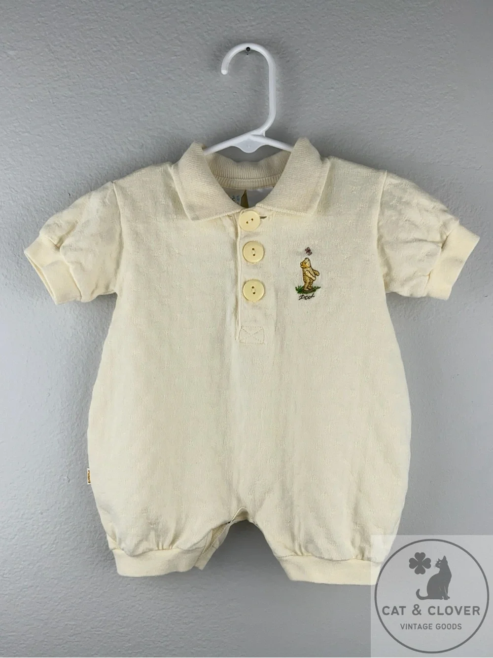 Classic Pooh Vintage Disney Heyman Corp Cream Embroidered Romper & Hat Set 3M